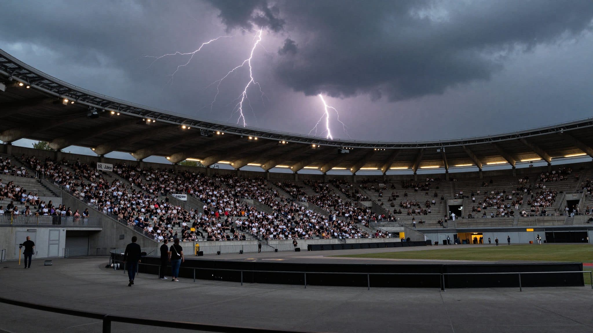 Allerta temporale allo Stadio Olimpico di Berlino: area interna evacuata prima del concerto dei Foo Fighters