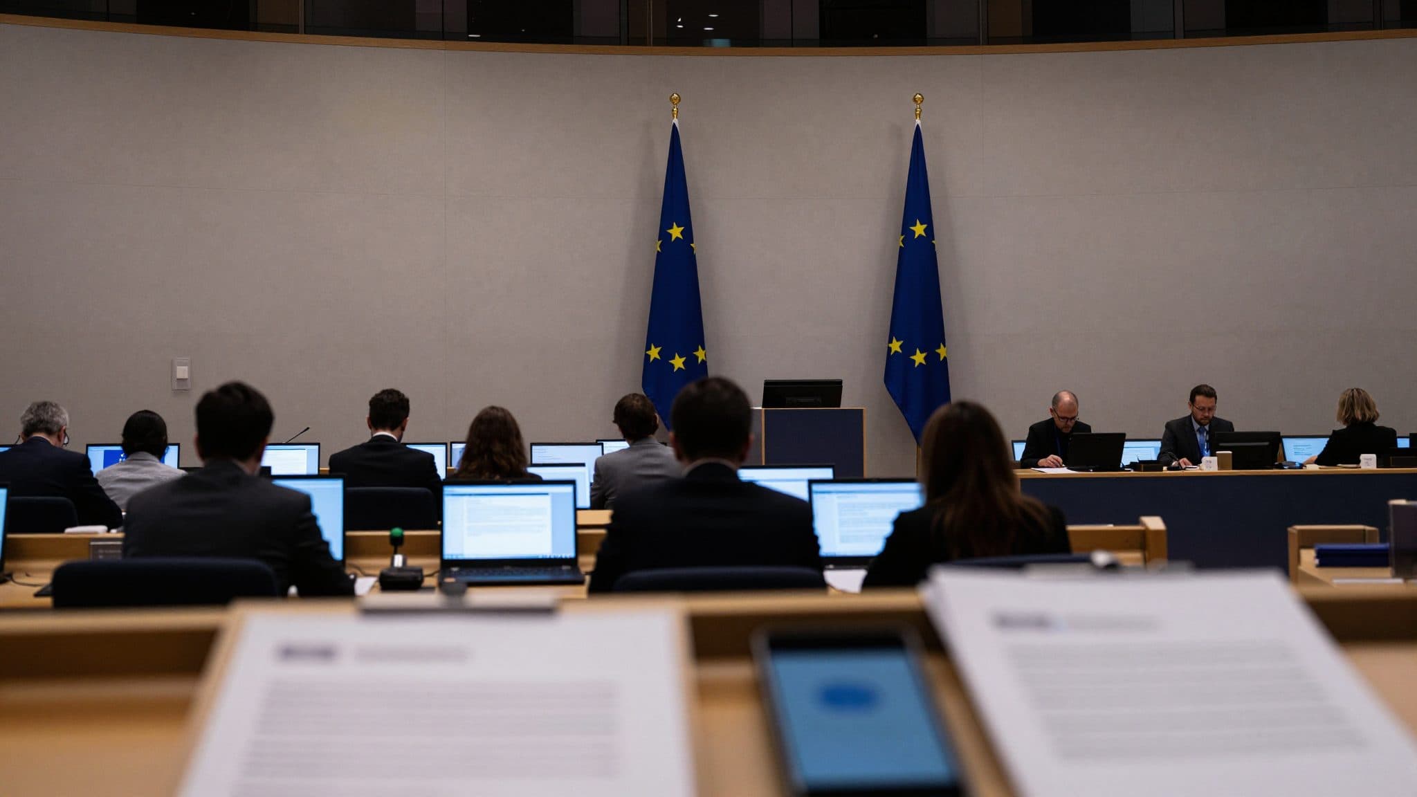 Gli Stati UE trovano un accordo su una deroga temporanea al controllo delle chat