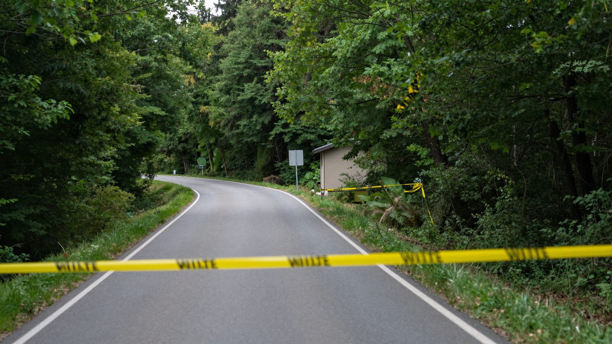 Motociclista di 23 anni muore dopo una collisione con un'auto nel distretto di Mödling