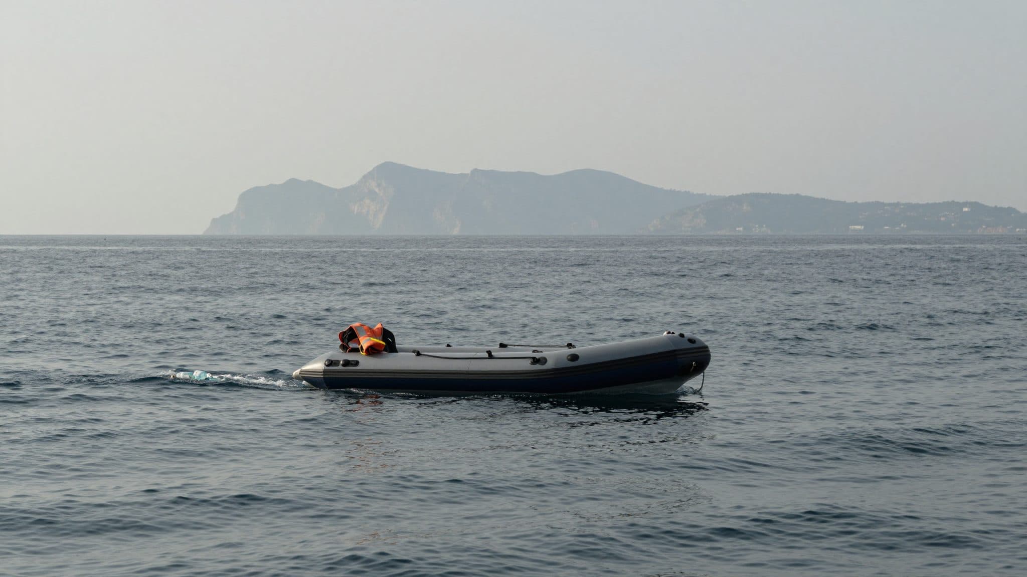 17 migranti morti al largo di Maiorca – recupero in mare