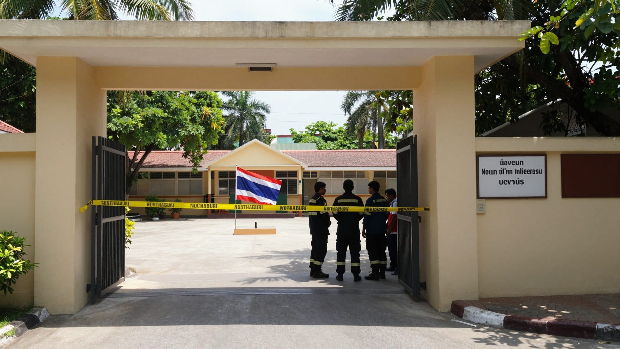 Sparatoria in una scuola in Thailandia: almeno due morti nell'attacco a una scuola elementare a Nonthaburi