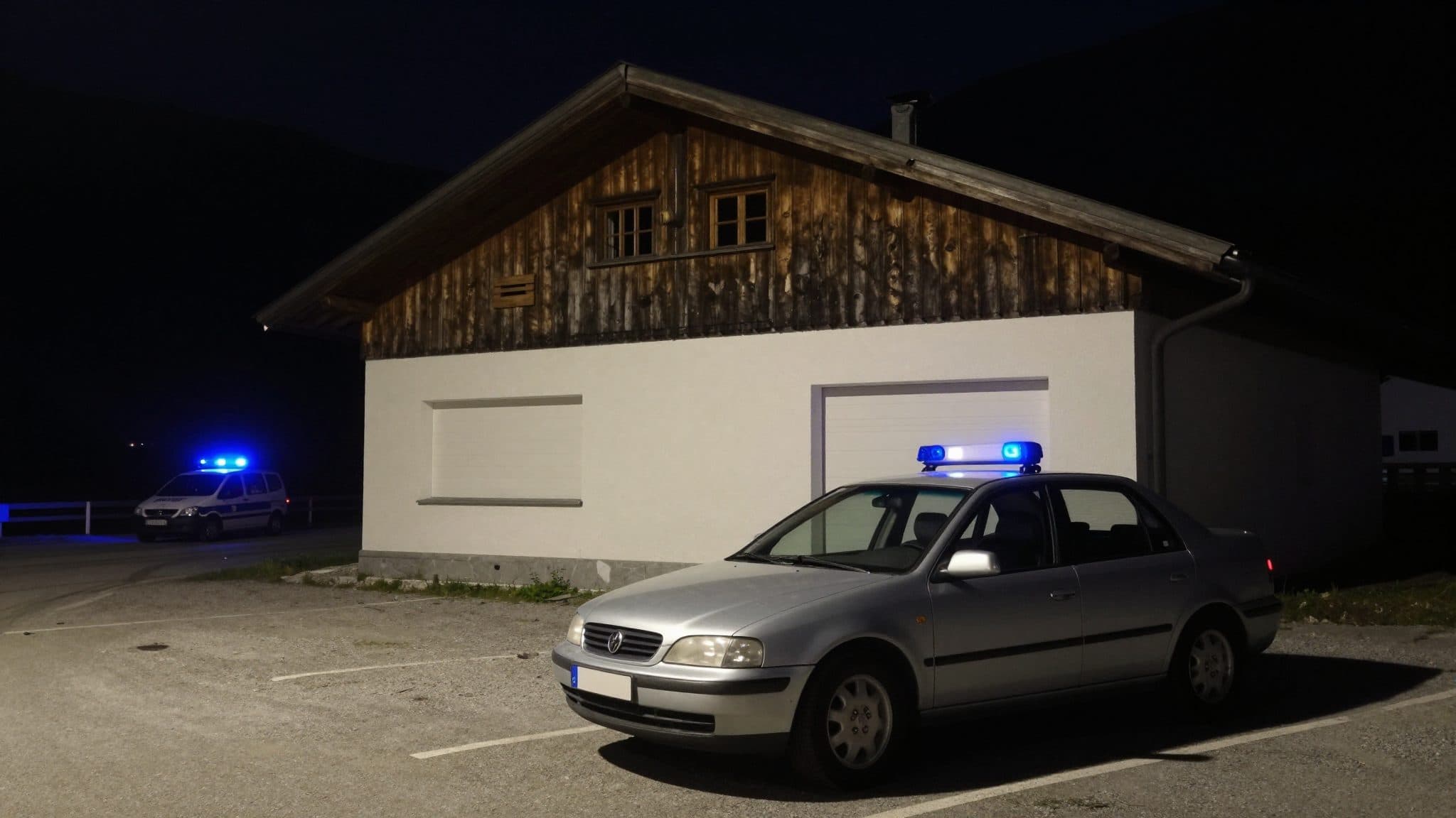 Tentato omicidio in Tirolo: 32enne avrebbe investito il fratello con l'auto