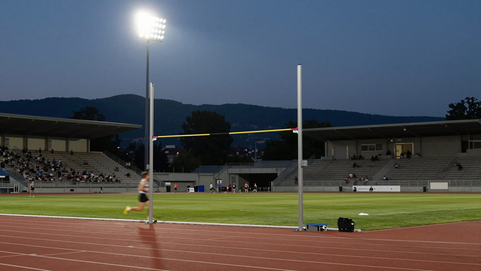 Duplantis prevale nel duello di salto con l'asta contro Karalis a Losanna